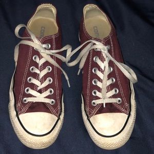 burgandy/ maroon all star converse